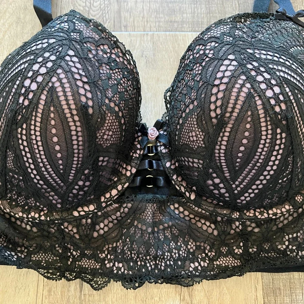 Cacique Black Pink Lace Lightly Lined Balconette Bra 40C Rosebud Detail 5238